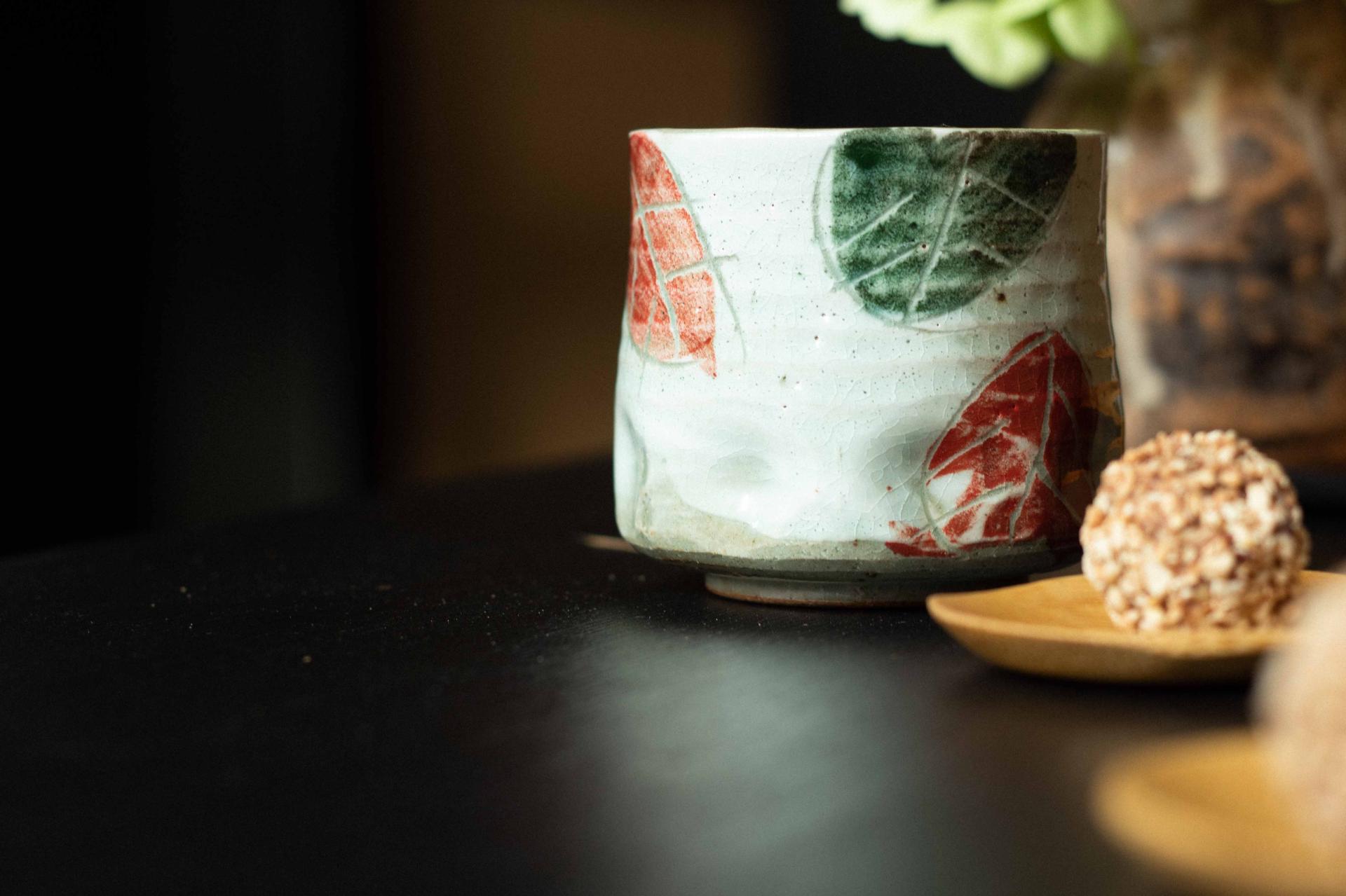 Yunomi-tea mug with leaves, 160 ml