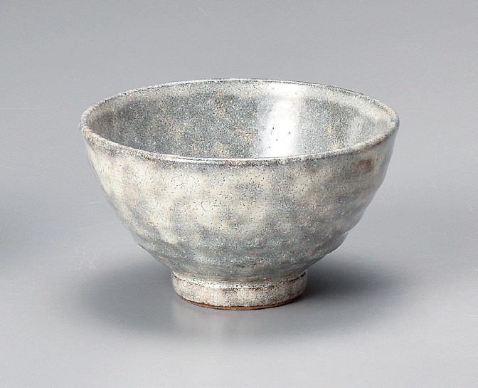 Matcha bowl, grey-white glaze